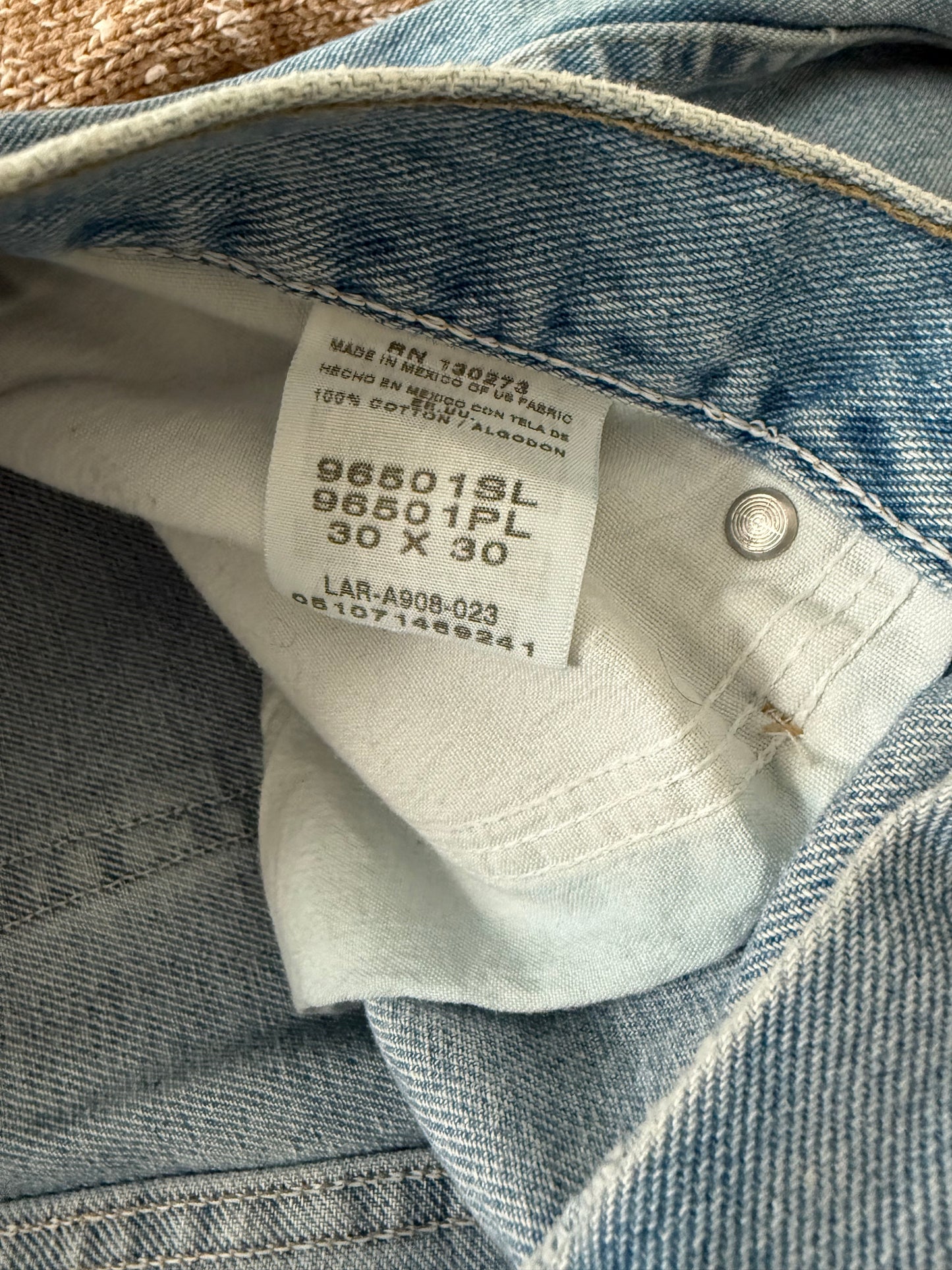 Straight Leg Wrangler Jeans (30x30)