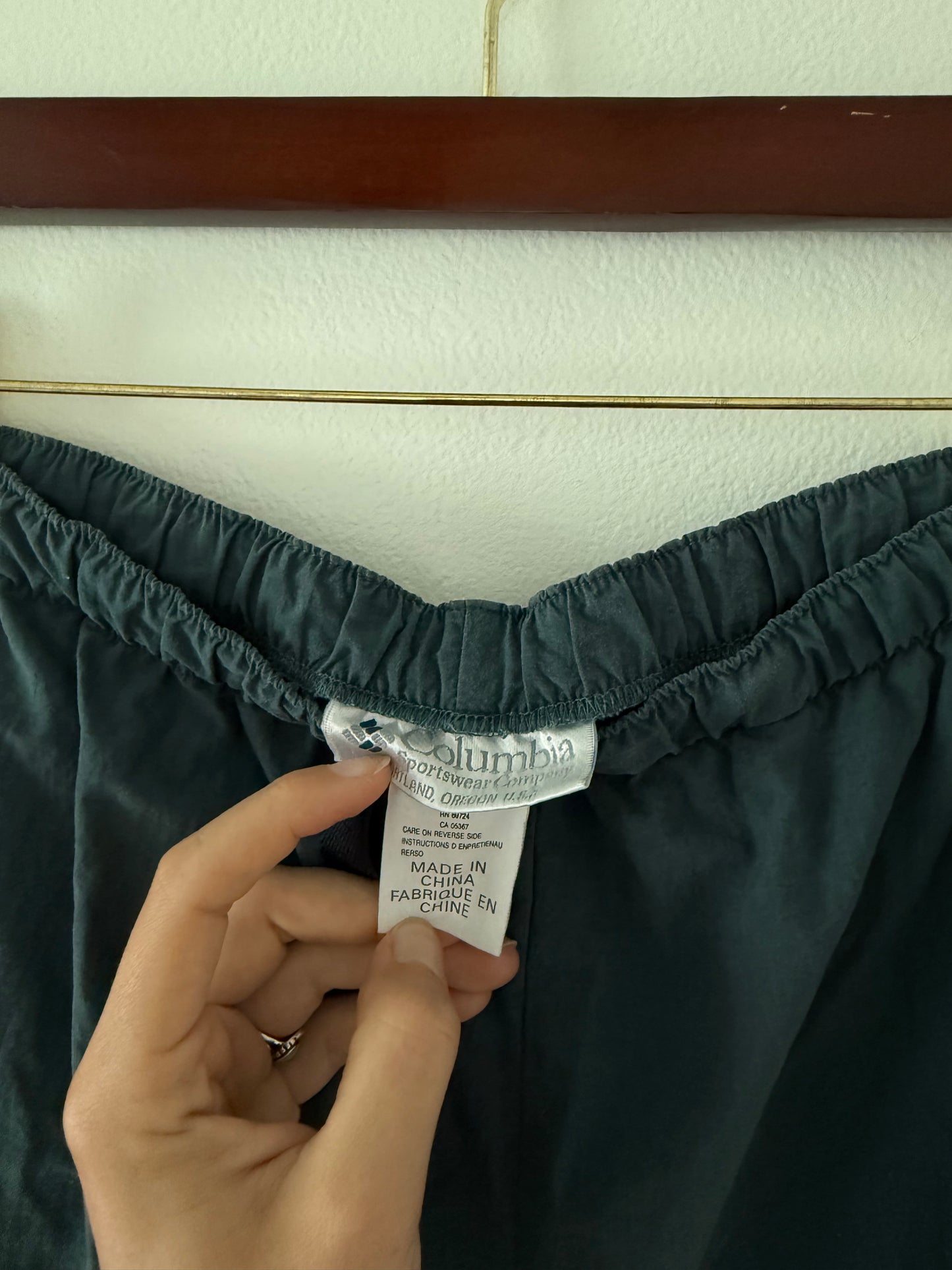 Columbia Hiking Pants (L)