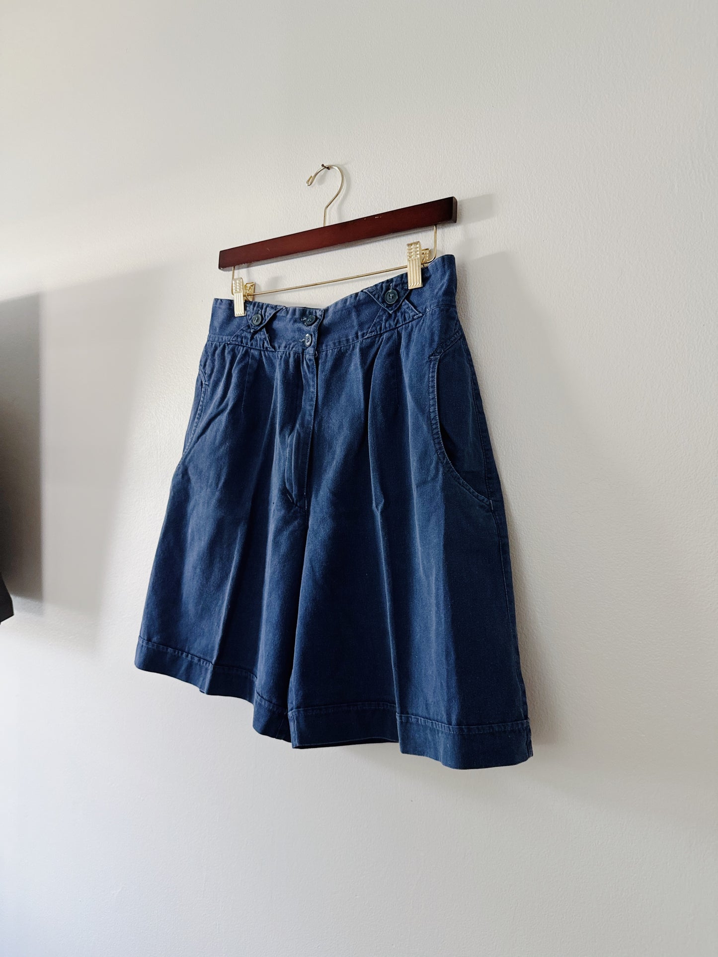 Vintage Navy Shorts (31x7.5)