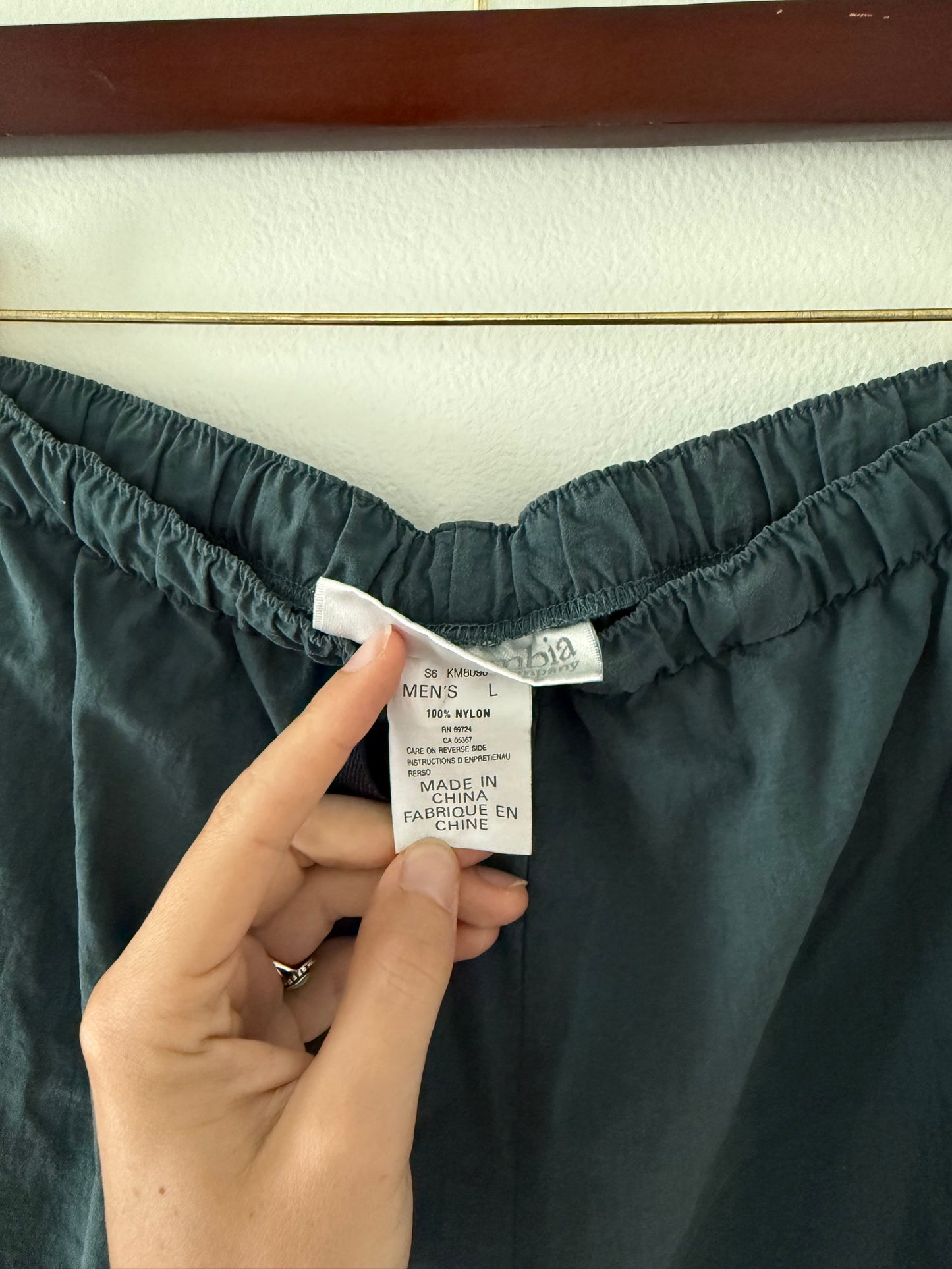 Columbia Hiking Pants (L)