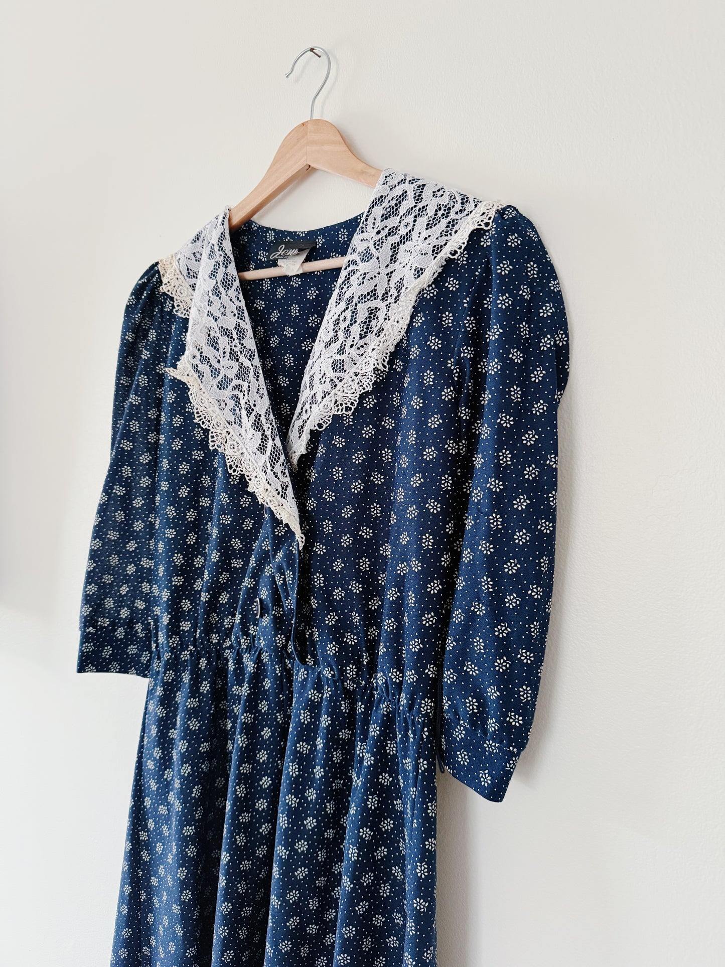 Vintage Floral Dress (10)