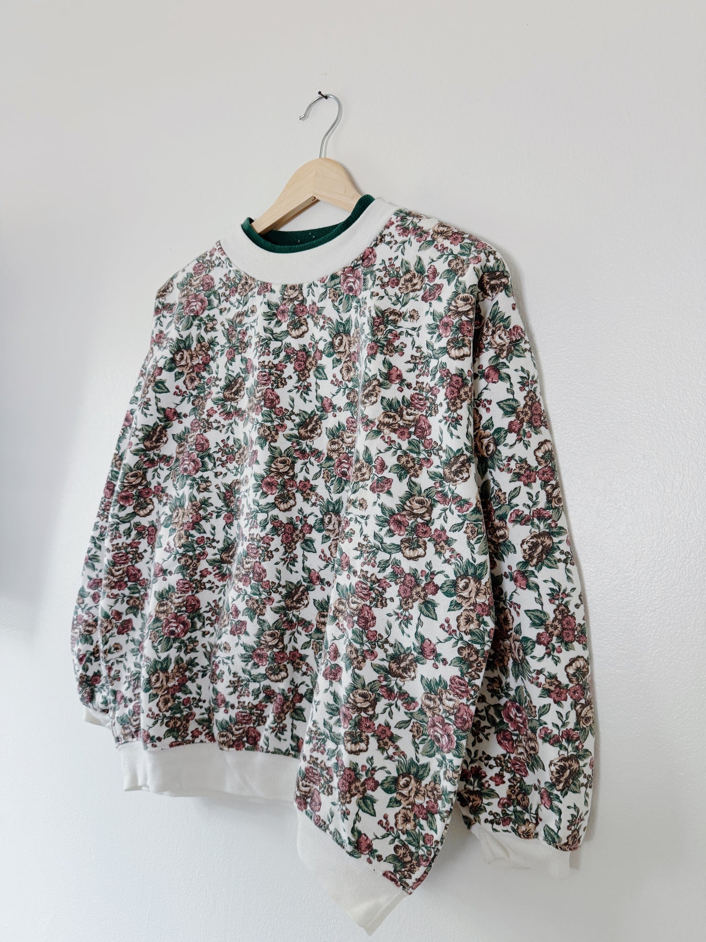 Vintage Floral Crewneck (S/M)