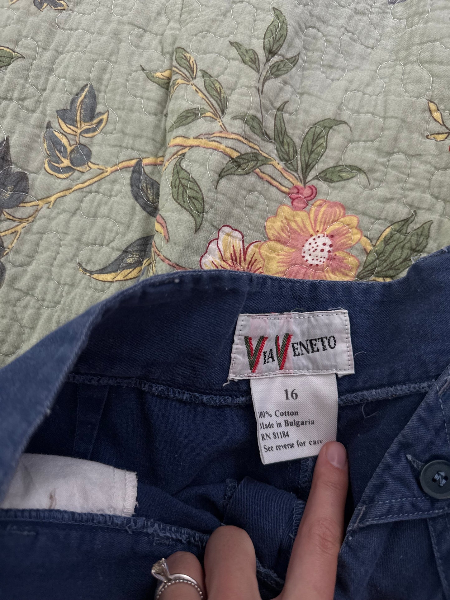 Vintage Navy Shorts (31x7.5)