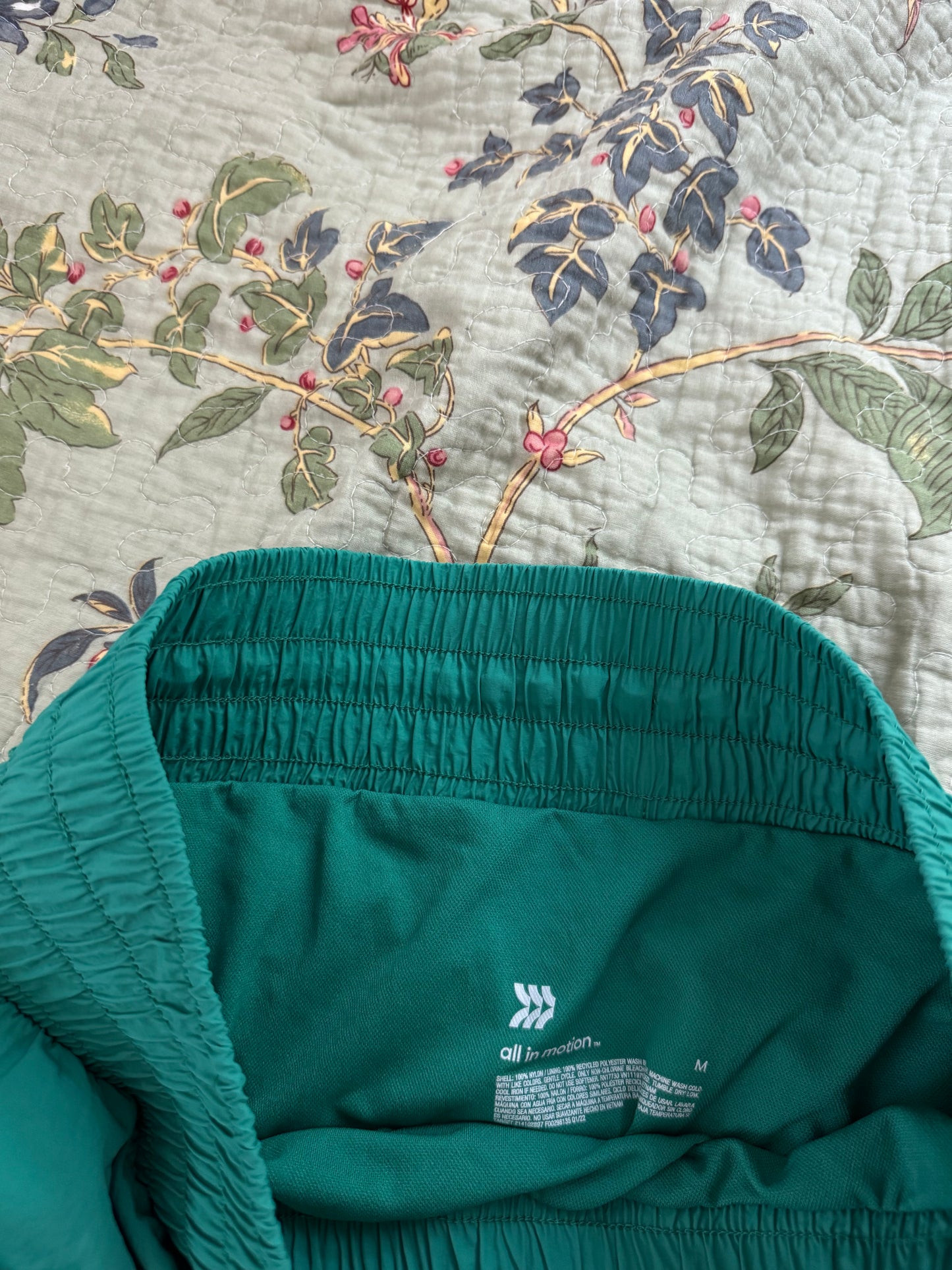 Green Athletic Shorts (M)