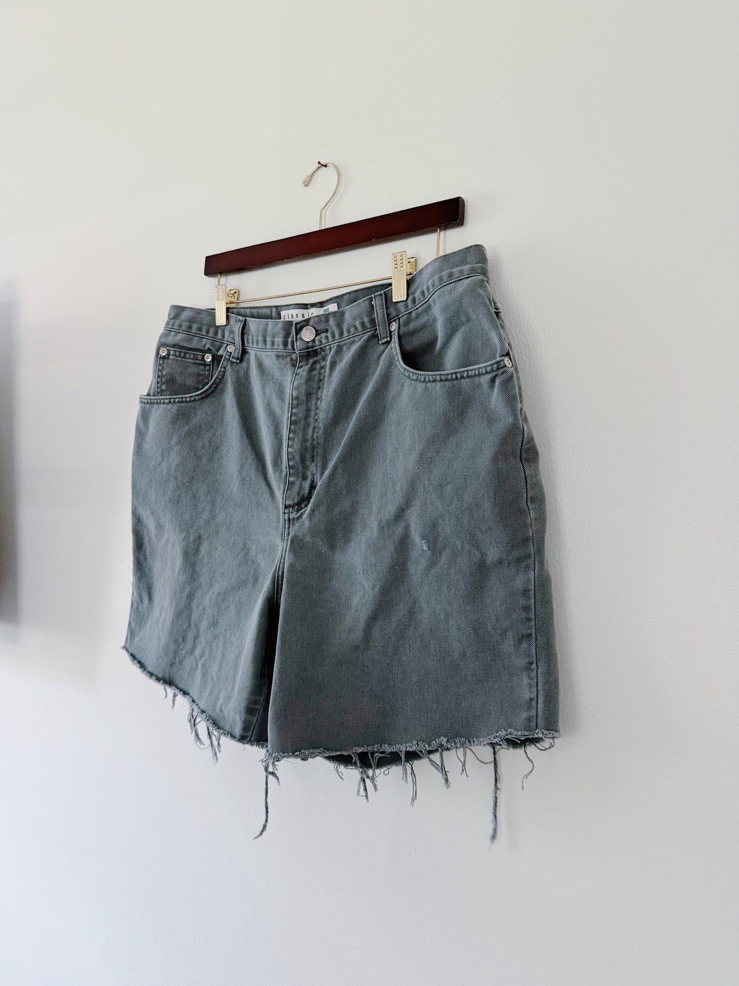 Muted Green Cut Off Shorts (36x5)
