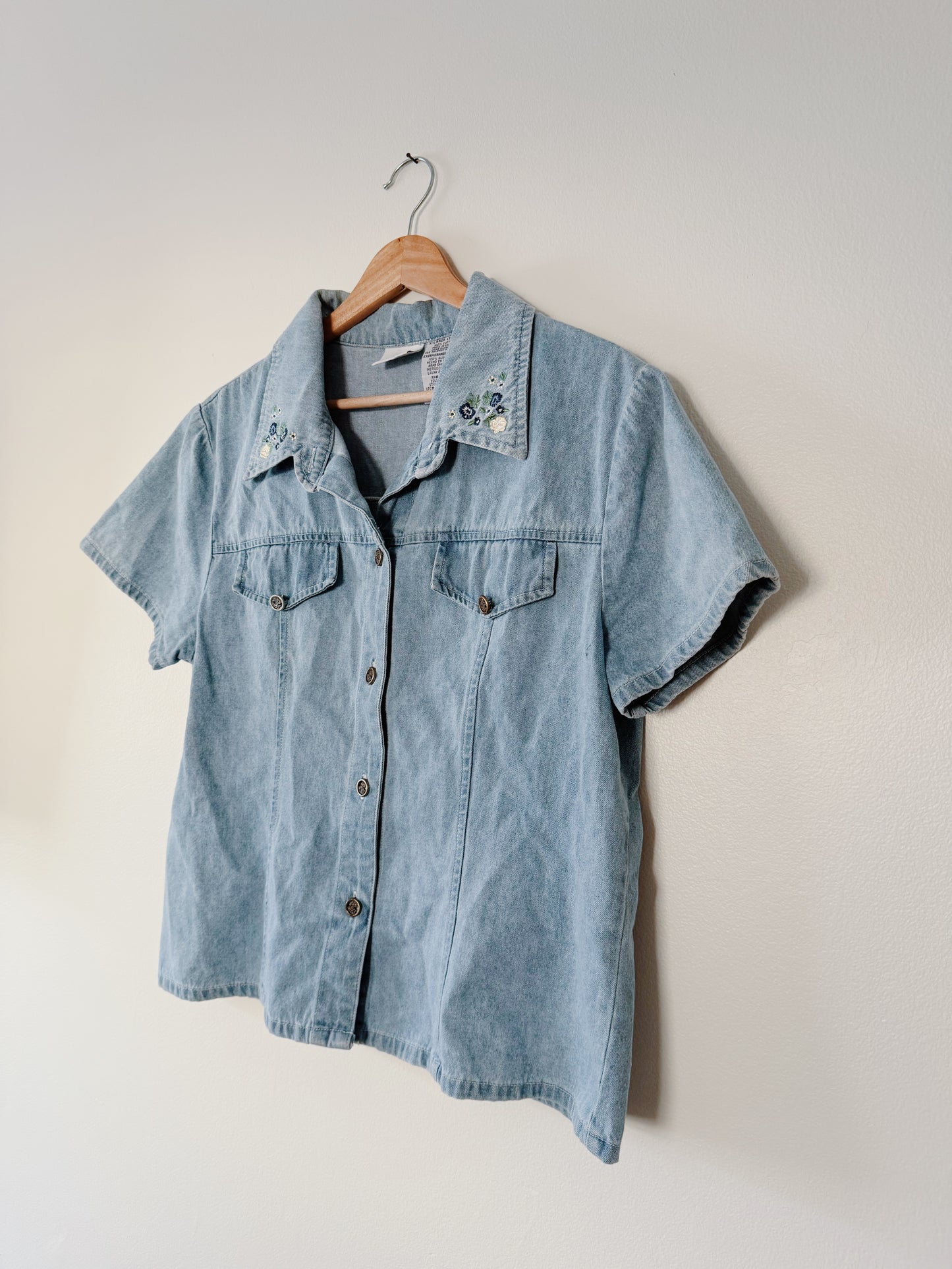 Denim Shirt with Floral Details (XL)