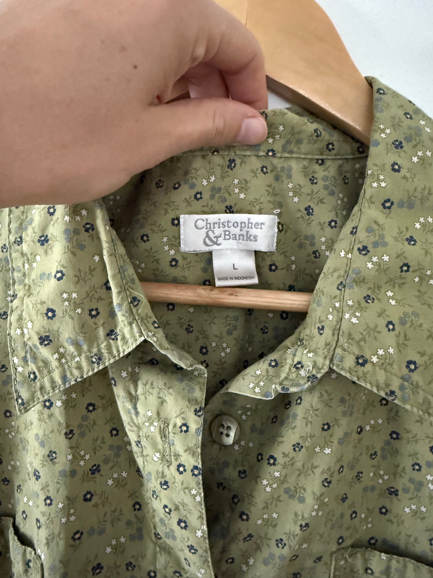 Columbia Floral Button Down Top (L)