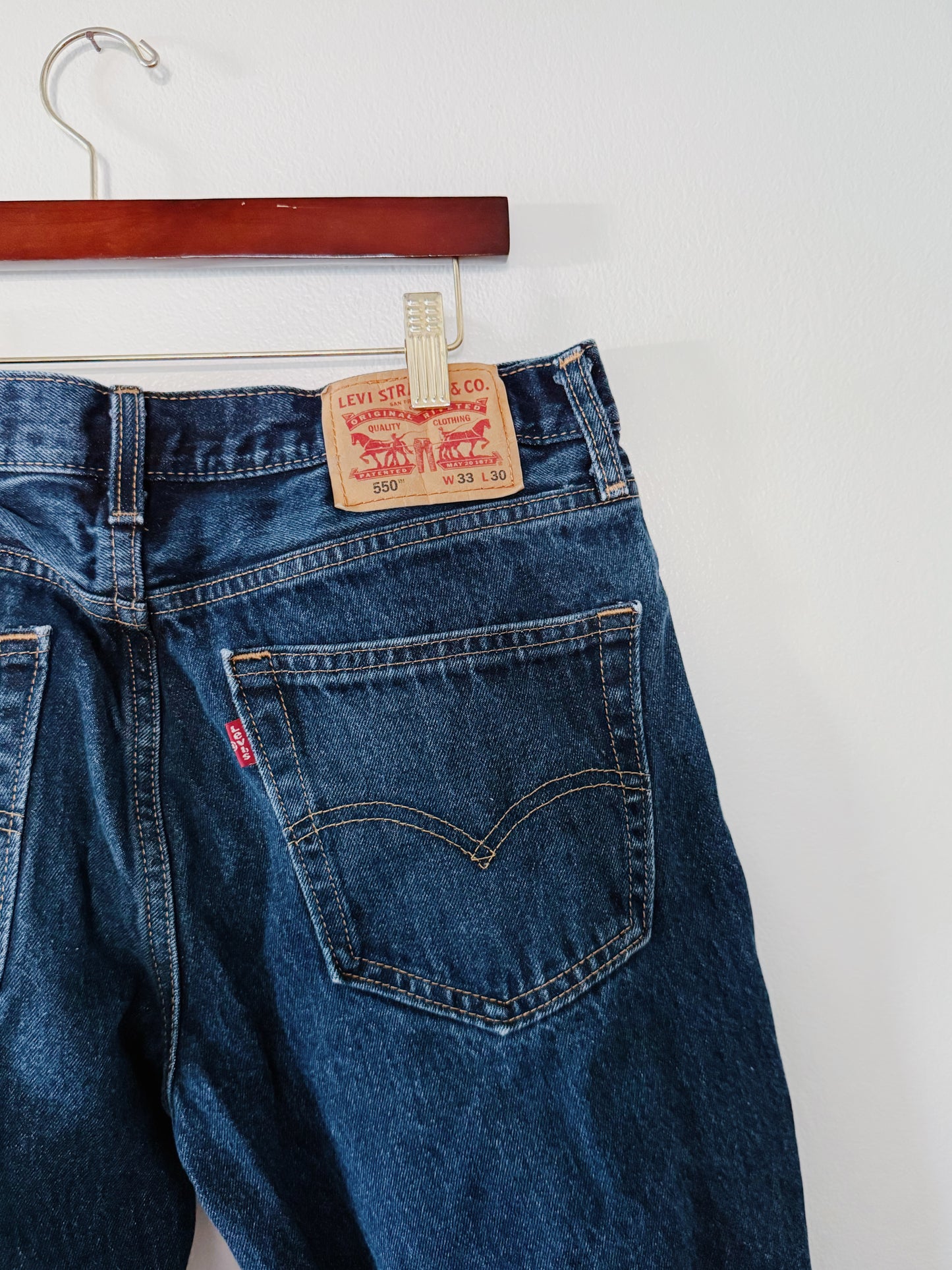 550 Levis (33x28)