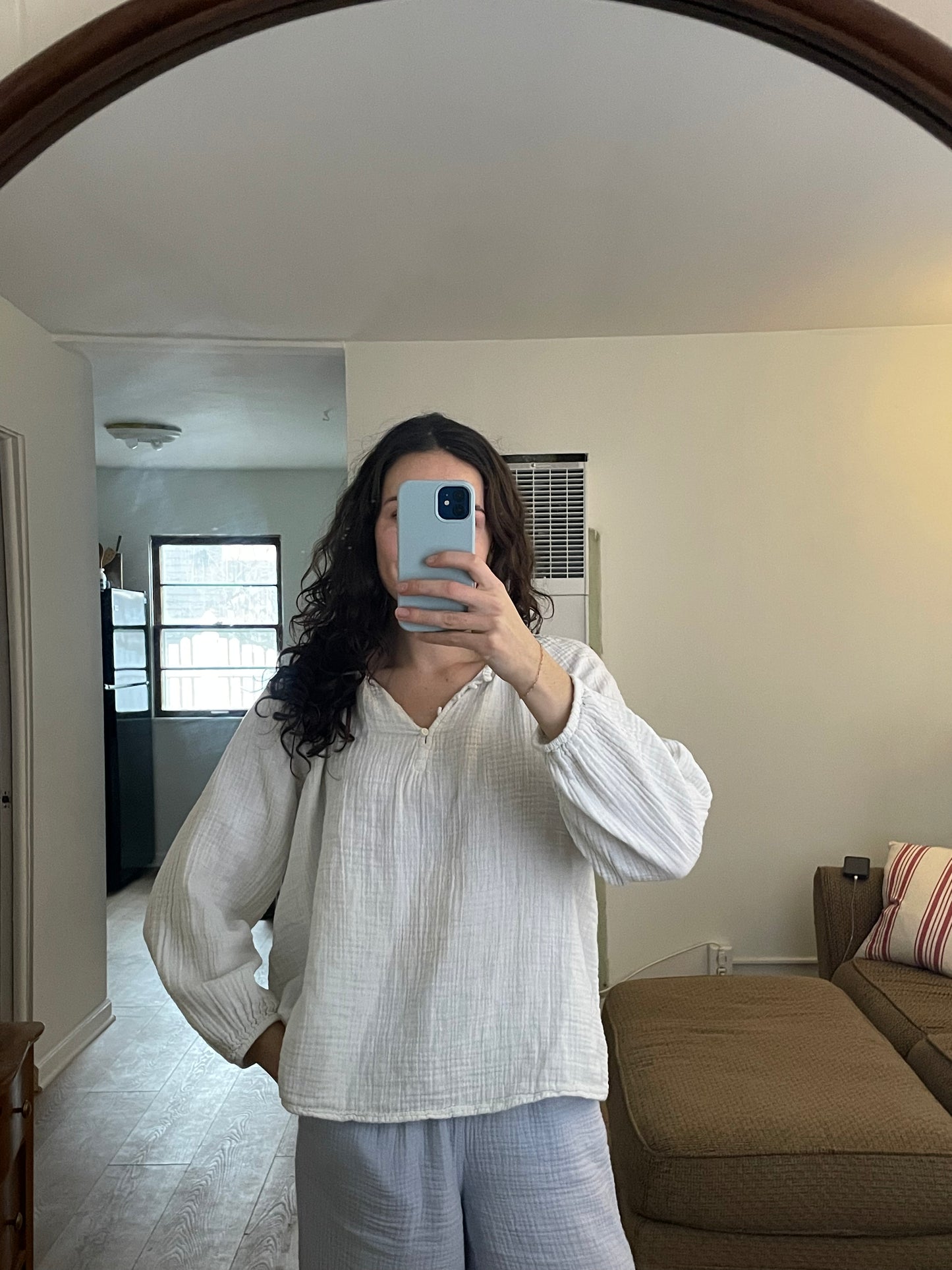 Flowy White Top (L)