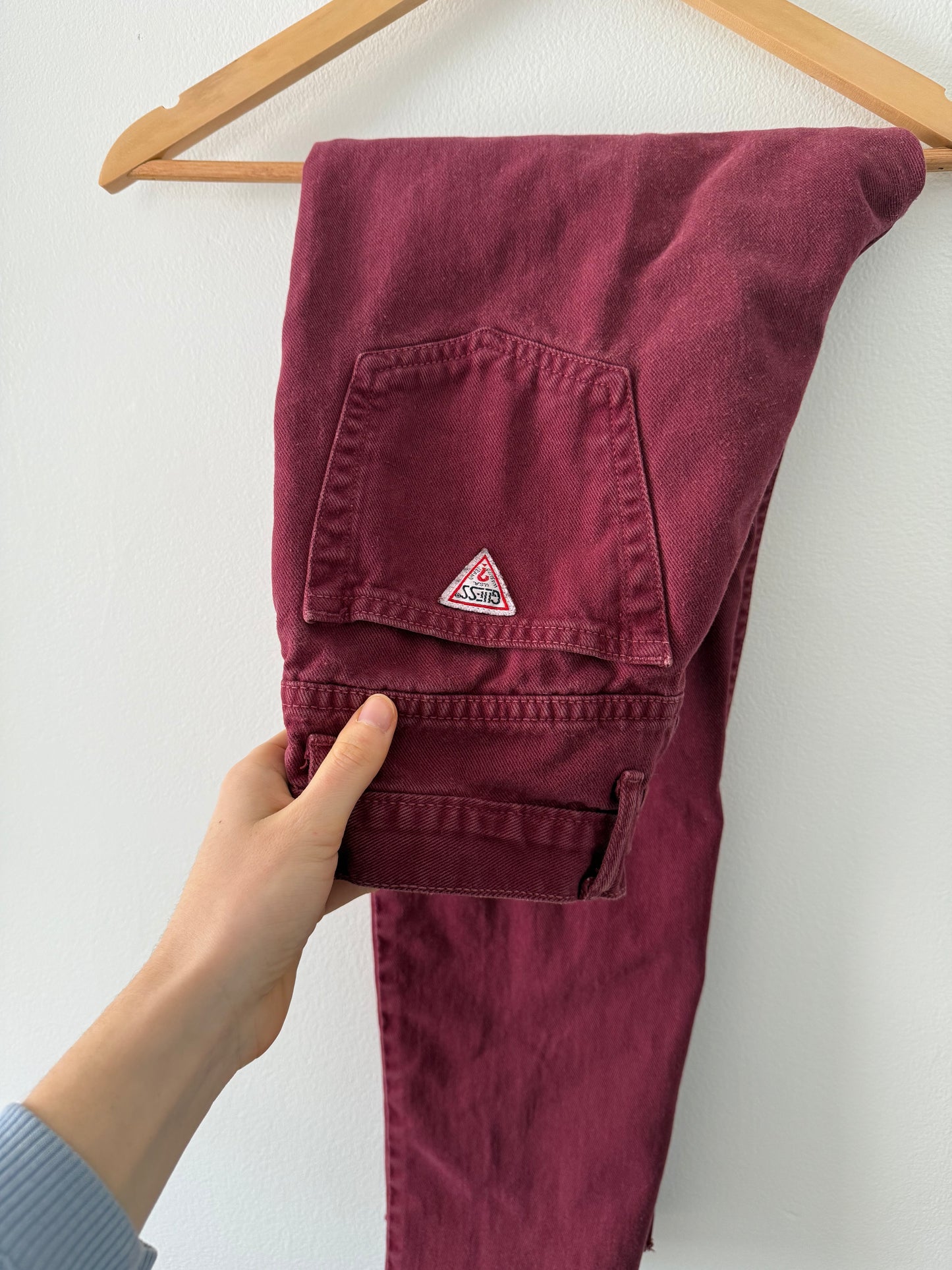 Maroon Guess Jeans (24x27)