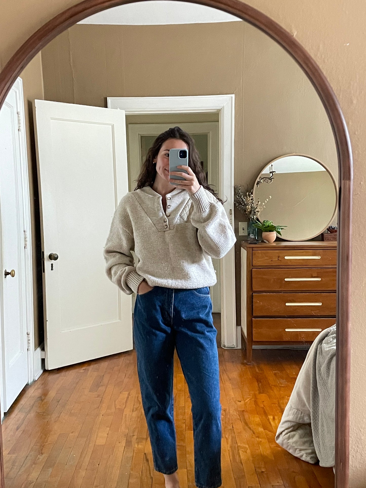 Vintage High Rise Dark Wash Jeans (