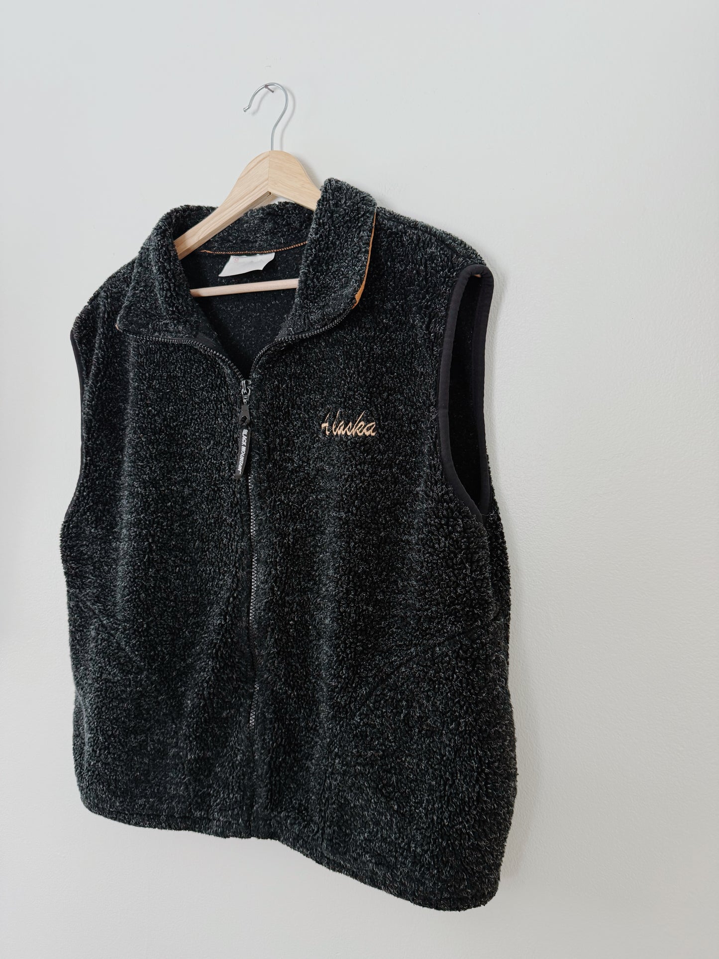 Black Mountain Alaska Vest (M)