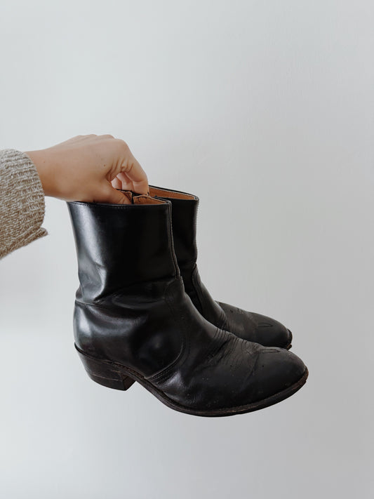 Black Cowboy Boots (M8.5)