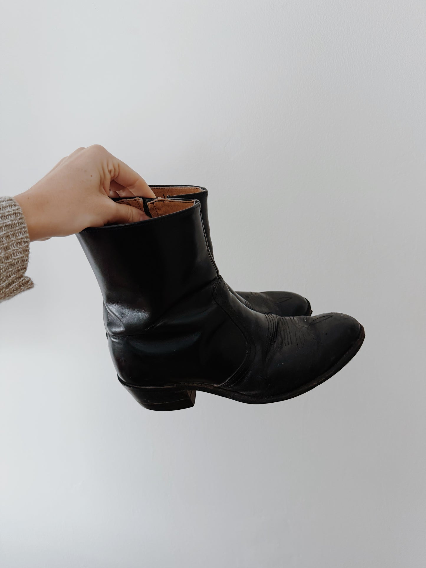 Black Cowboy Boots (M8.5)