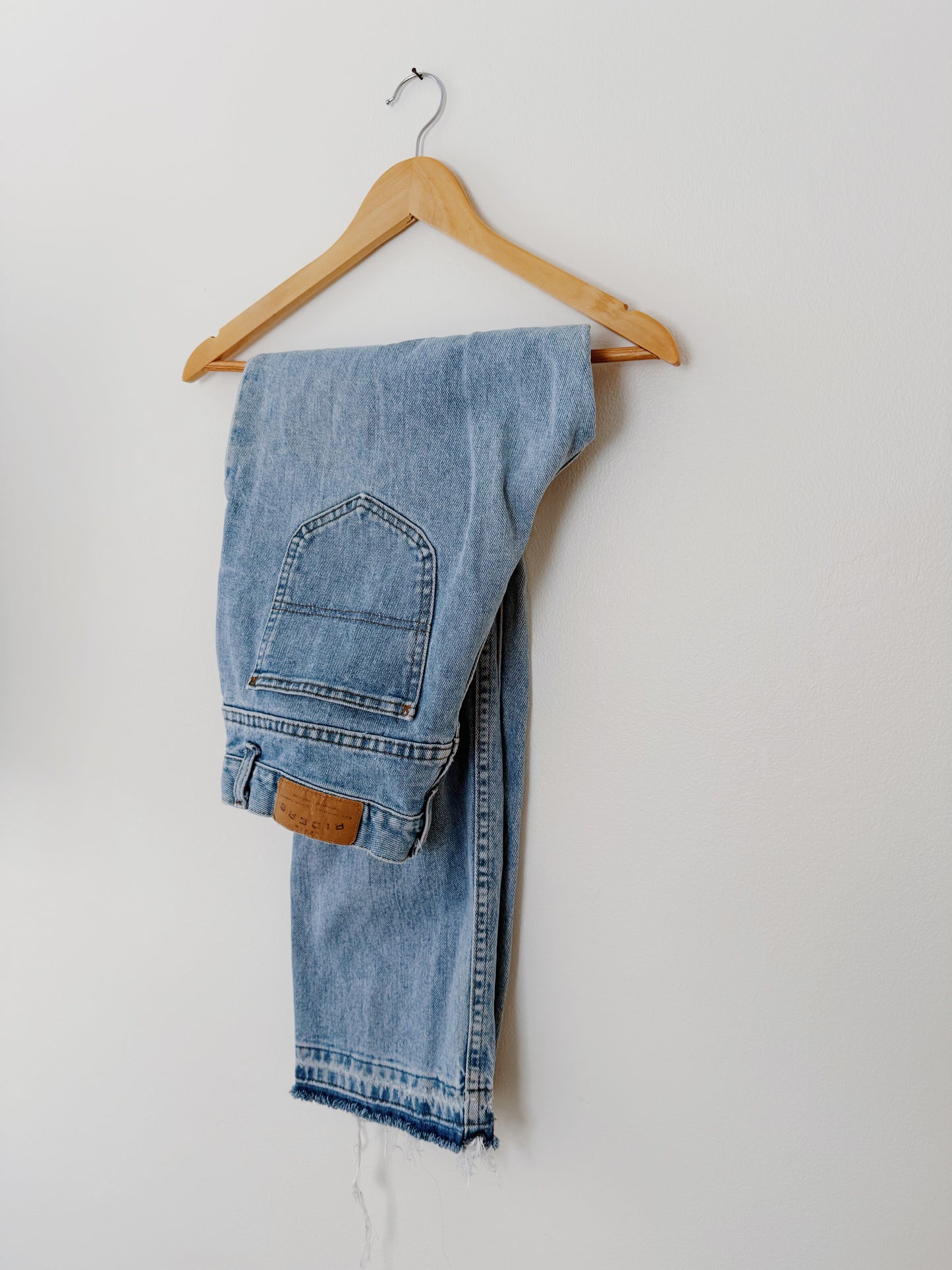 Straight Leg Jeans with Distressed Bottoms (32x29)