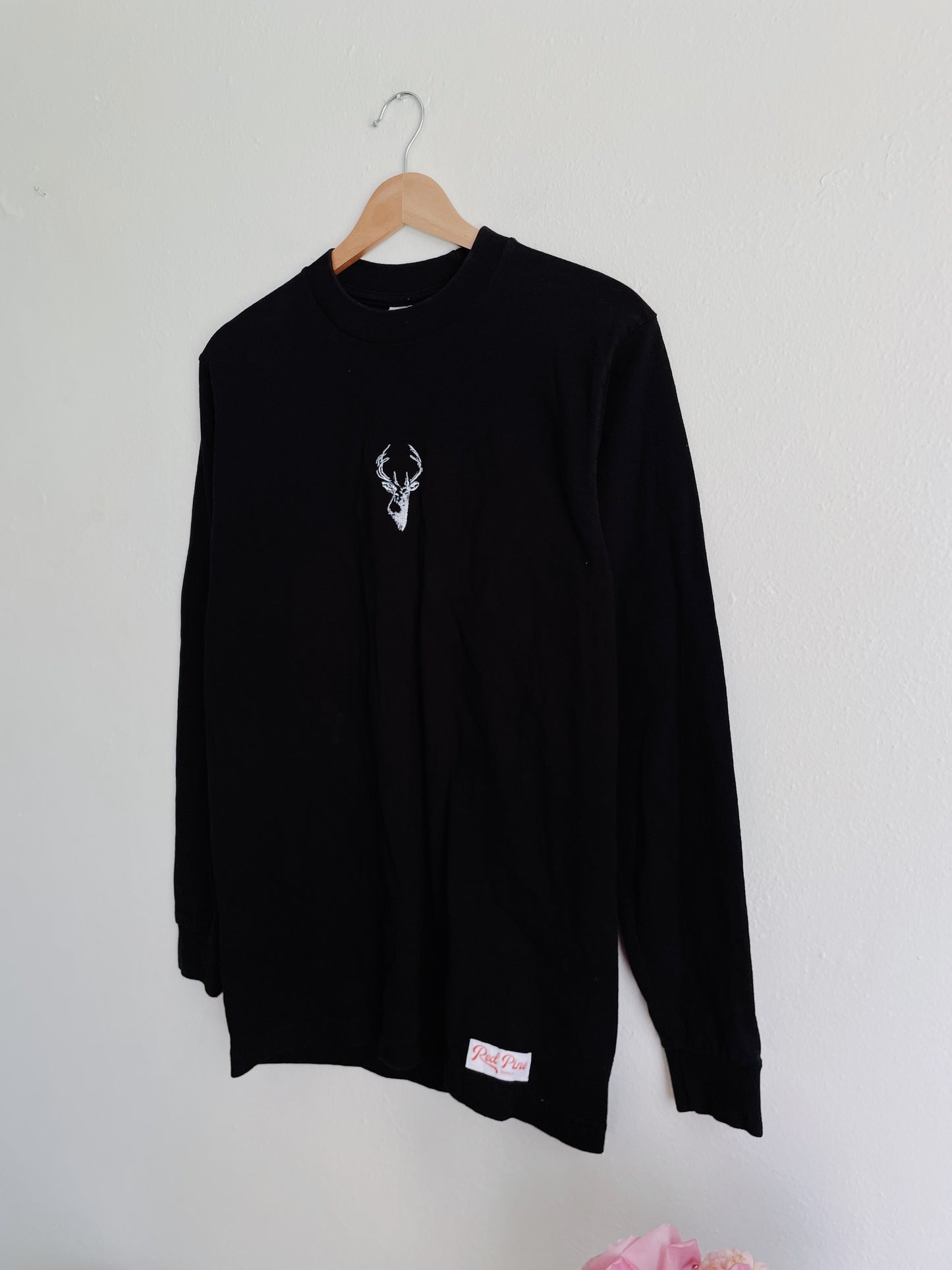 Embroidered Elk Longsleeve