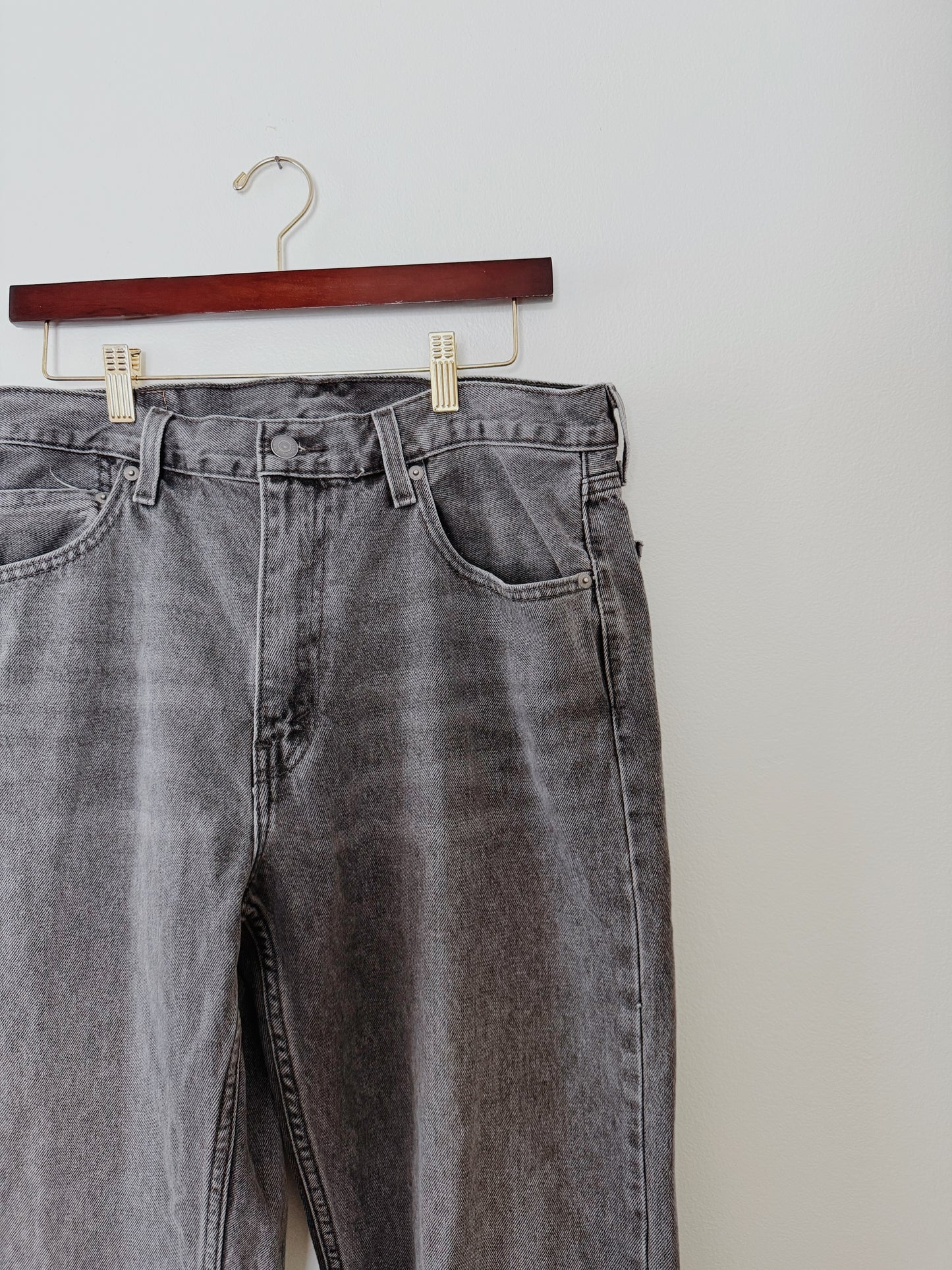 Levi 550 Jeans (34x32)