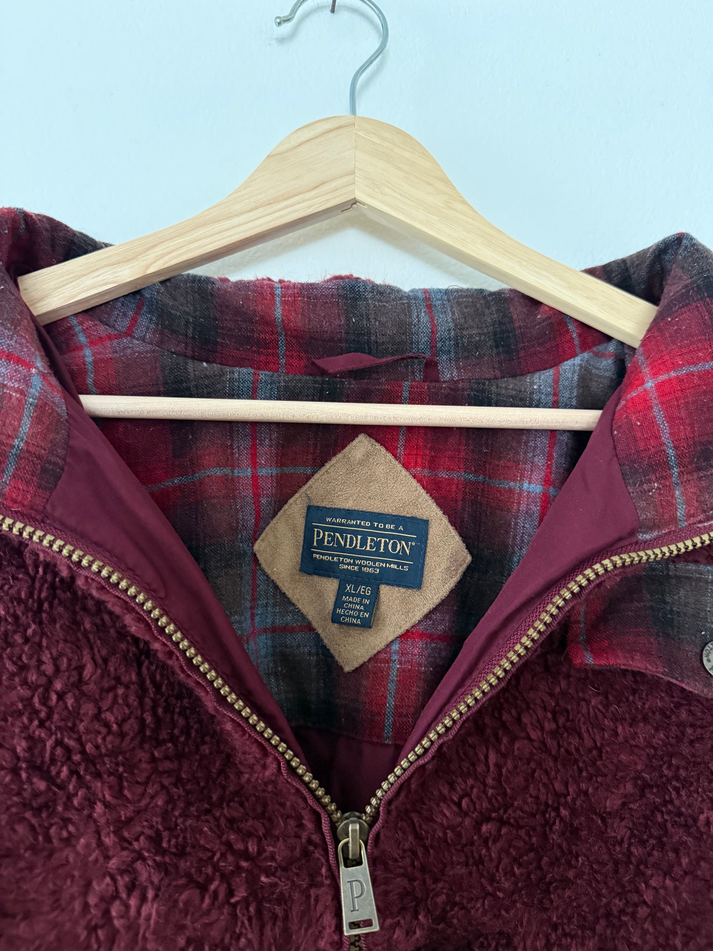 Pendleton Quarter Zip (XL)