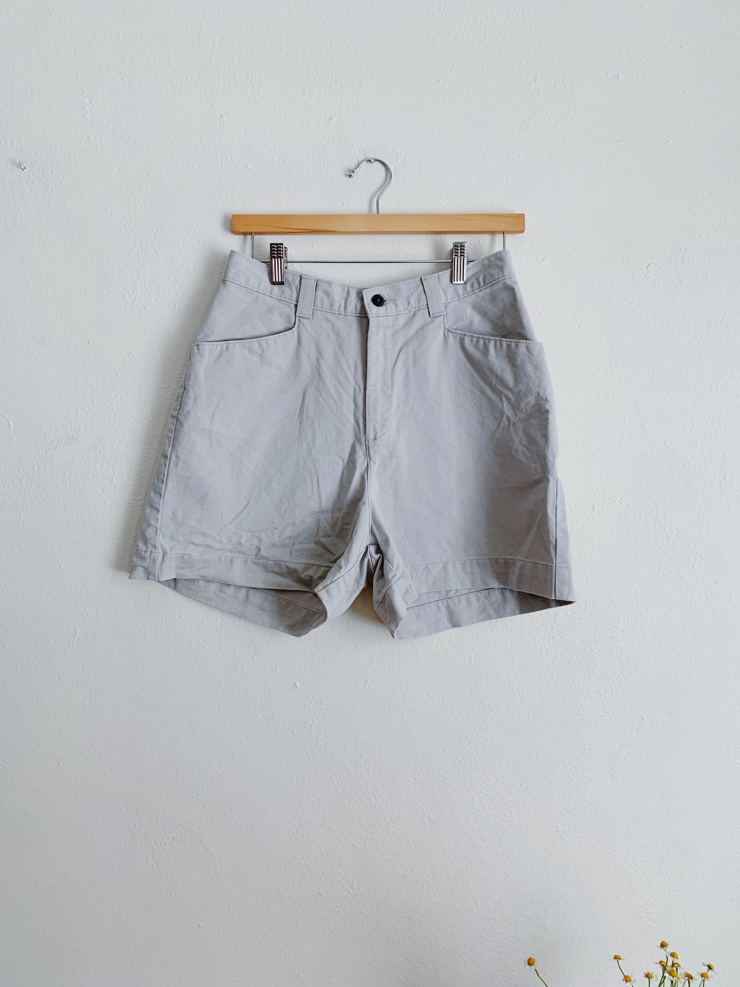 Vintage Lee Khaki Shorts (26x4)