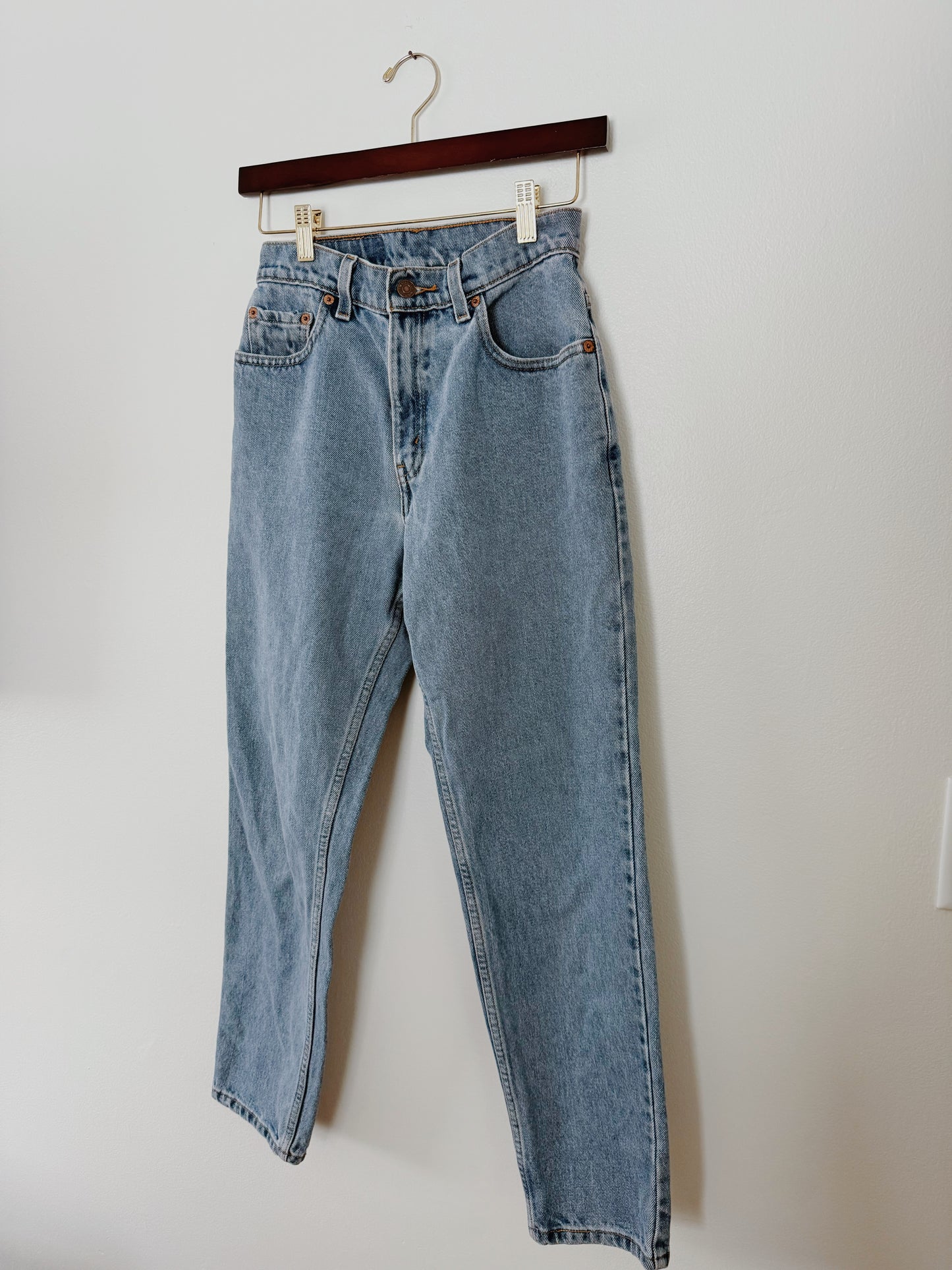 Levi 550 Jeans (27x28)