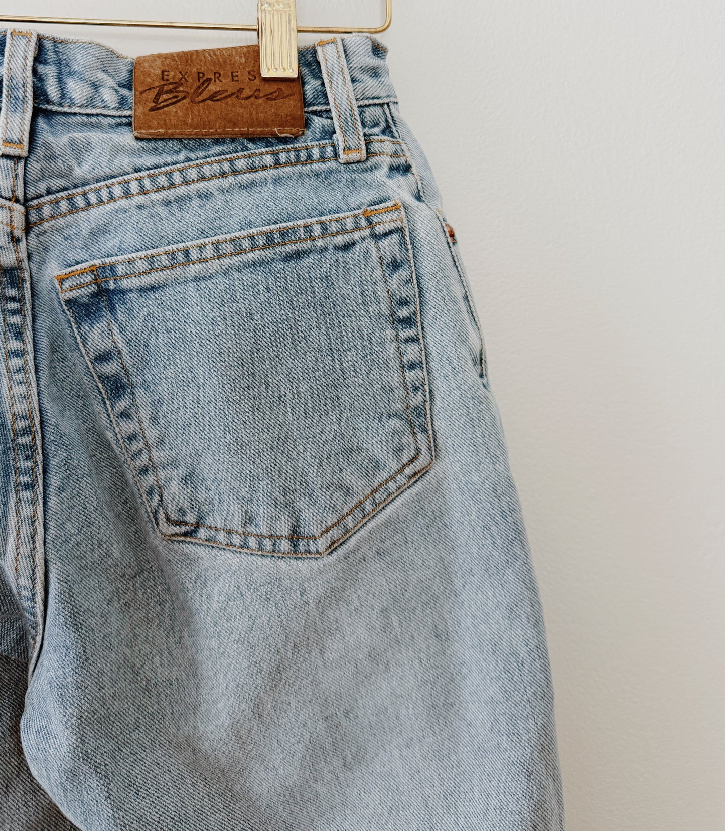 Vintage Express Blue Jeans (26x29)