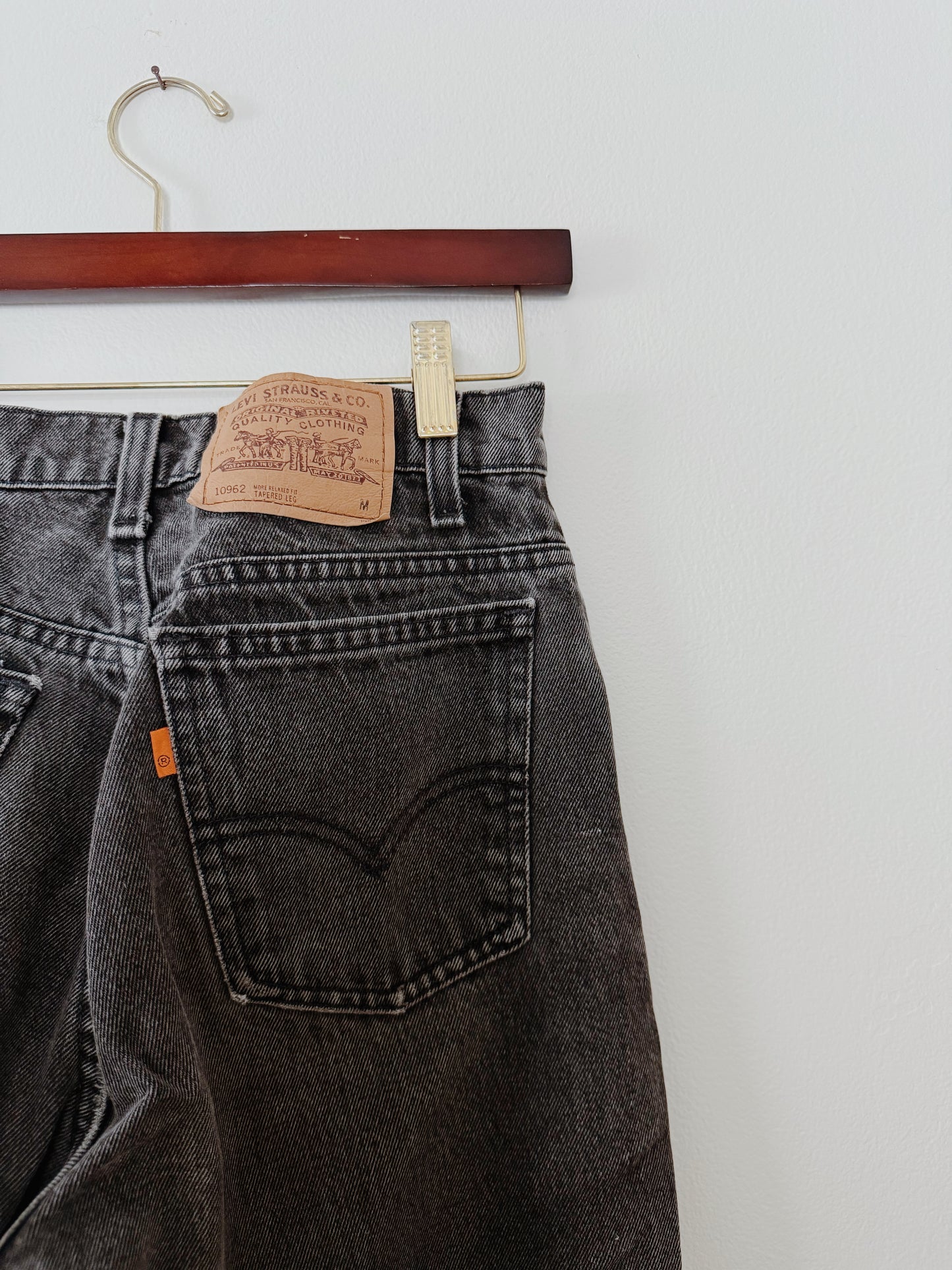 Orange Tab Levi Jeans (28x27.5)