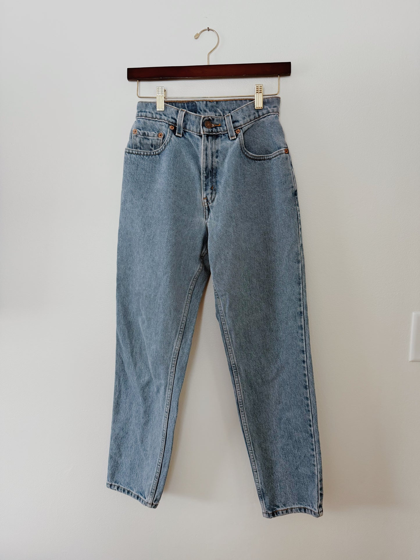 Levi 550 Jeans (27x28)