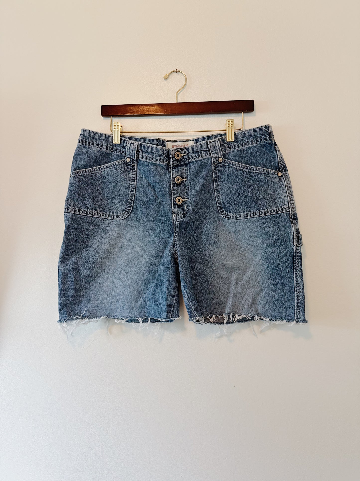 Carpenter Style Cut Off Shorts (36x6)