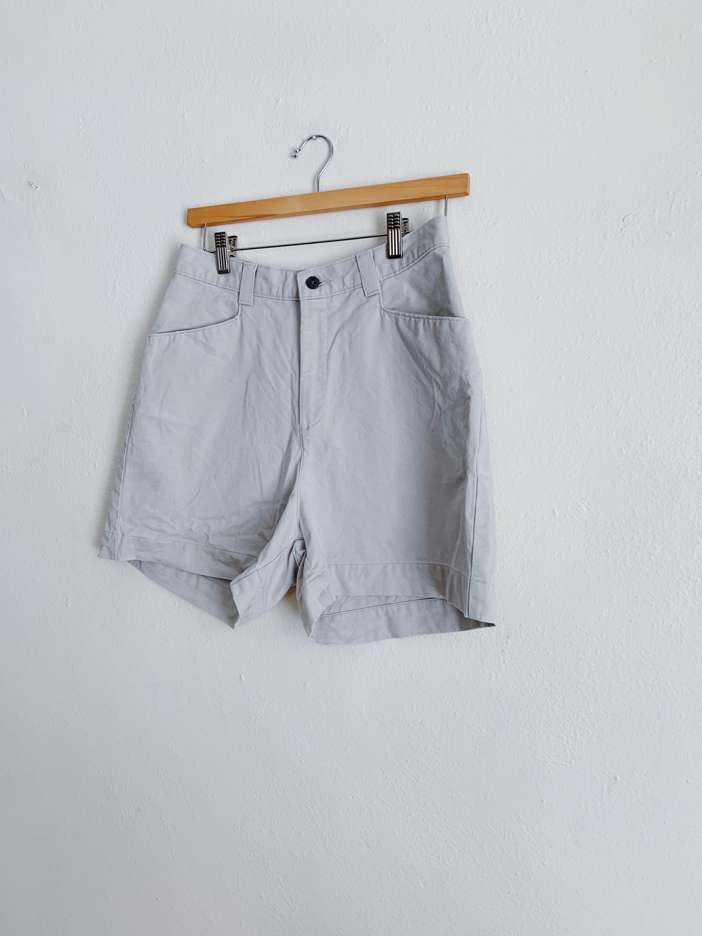 Vintage Lee Khaki Shorts (26x4)
