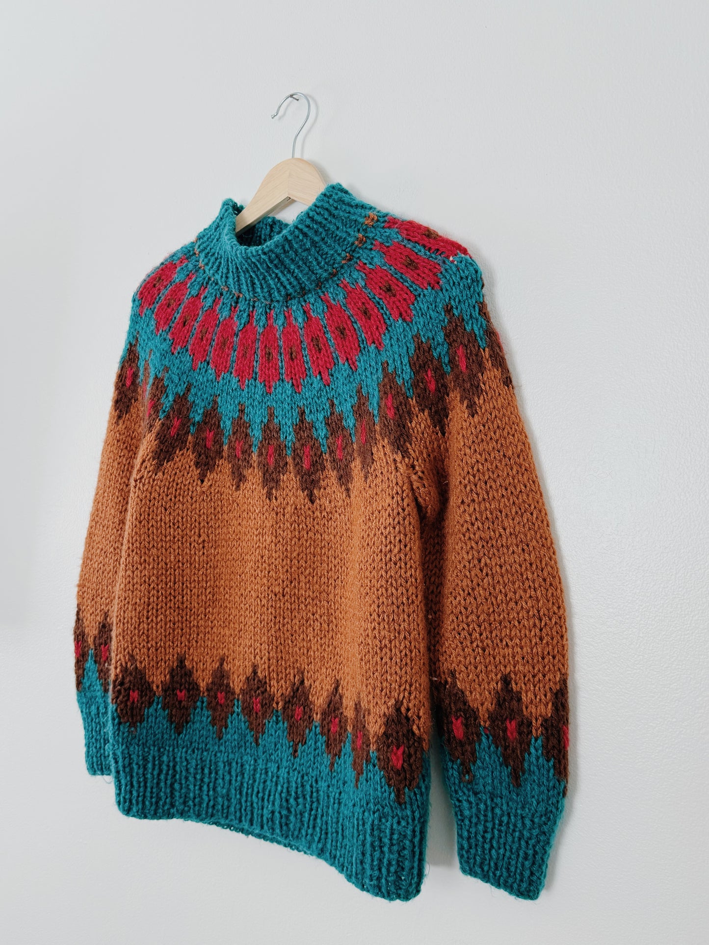 Hand Knitted Fair Isle Sweater (M)