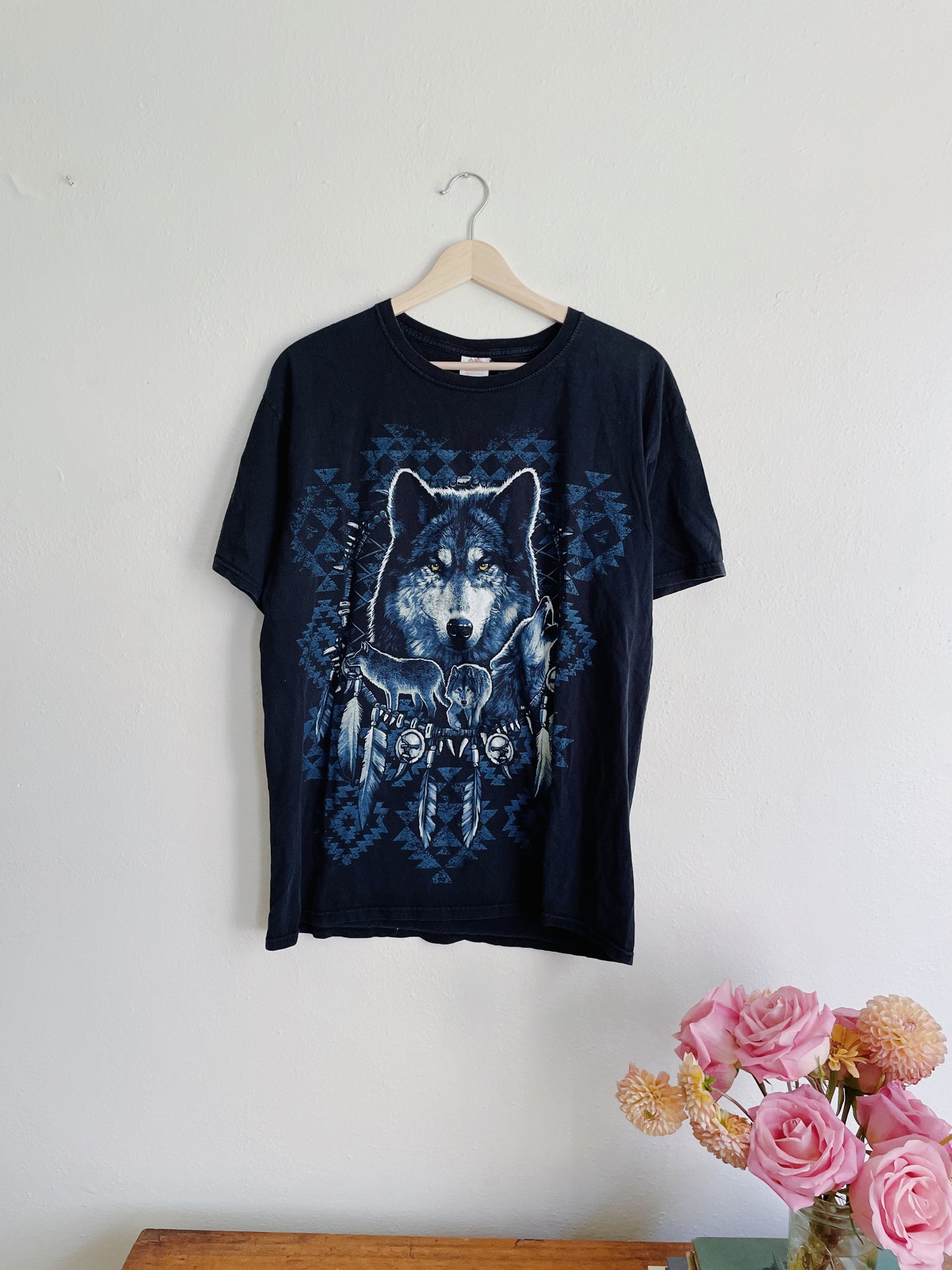 Wolf Tee