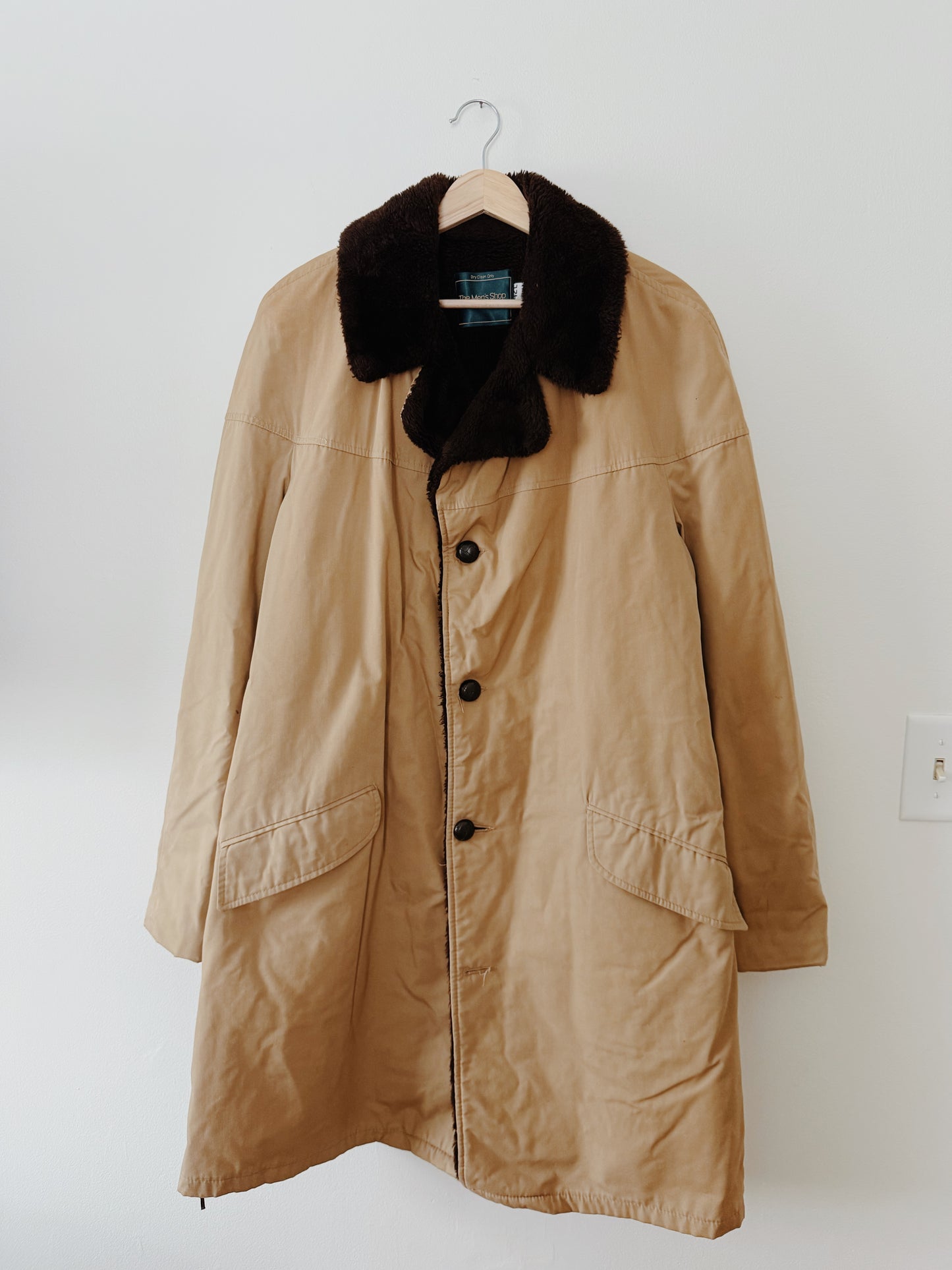 Vintage Winter Coat (42L)