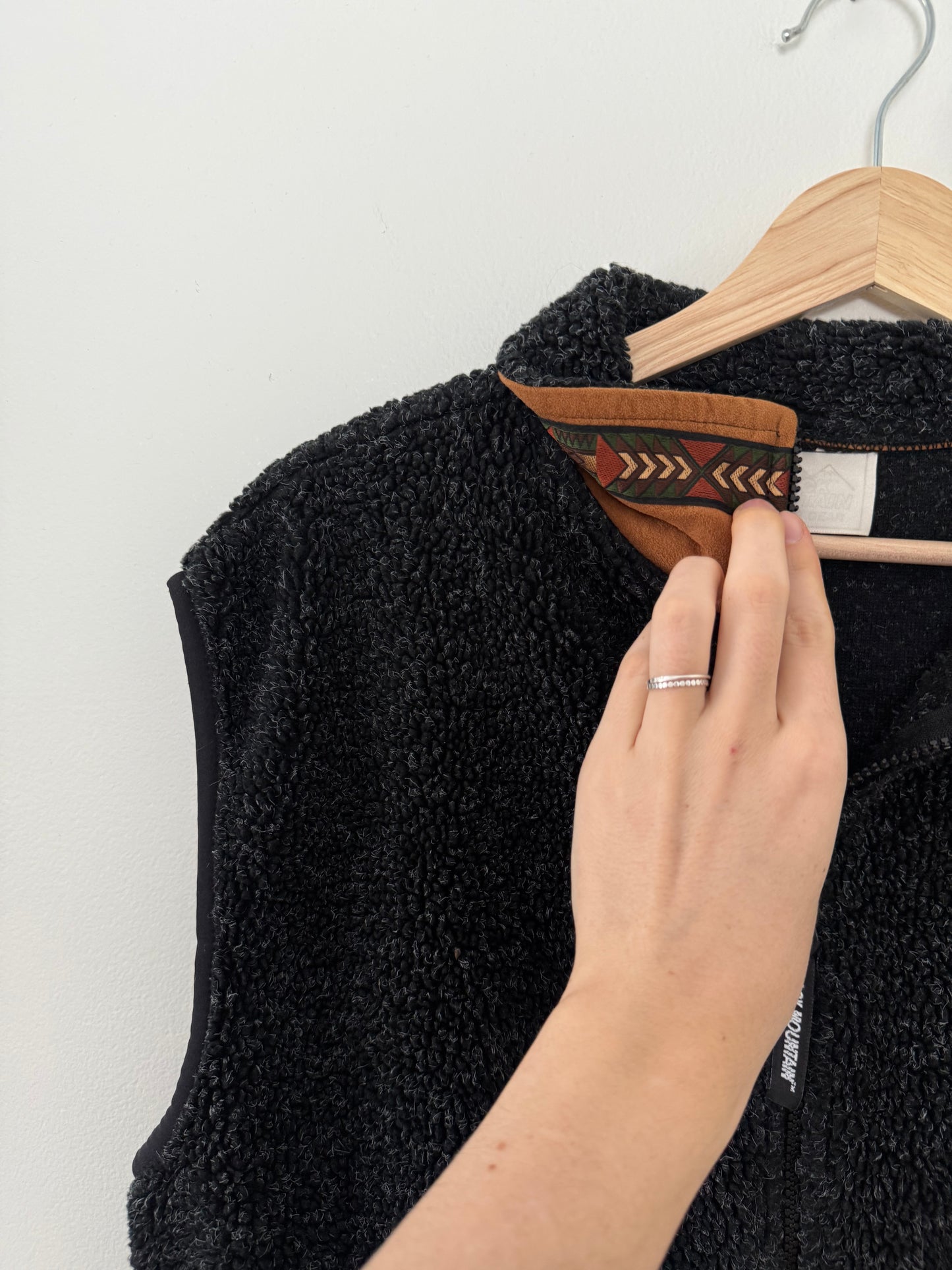 Black Mountain Alaska Vest (M)