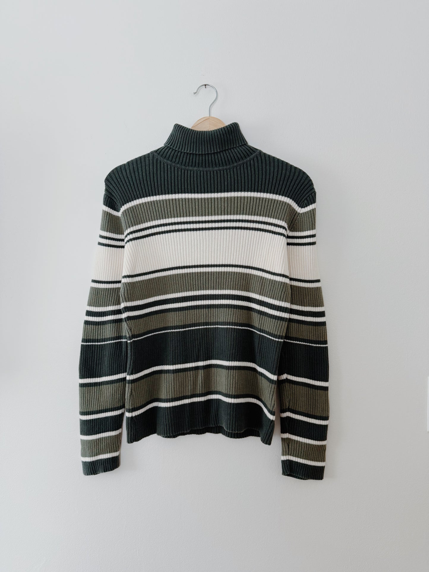Striped Turtleneck (M)