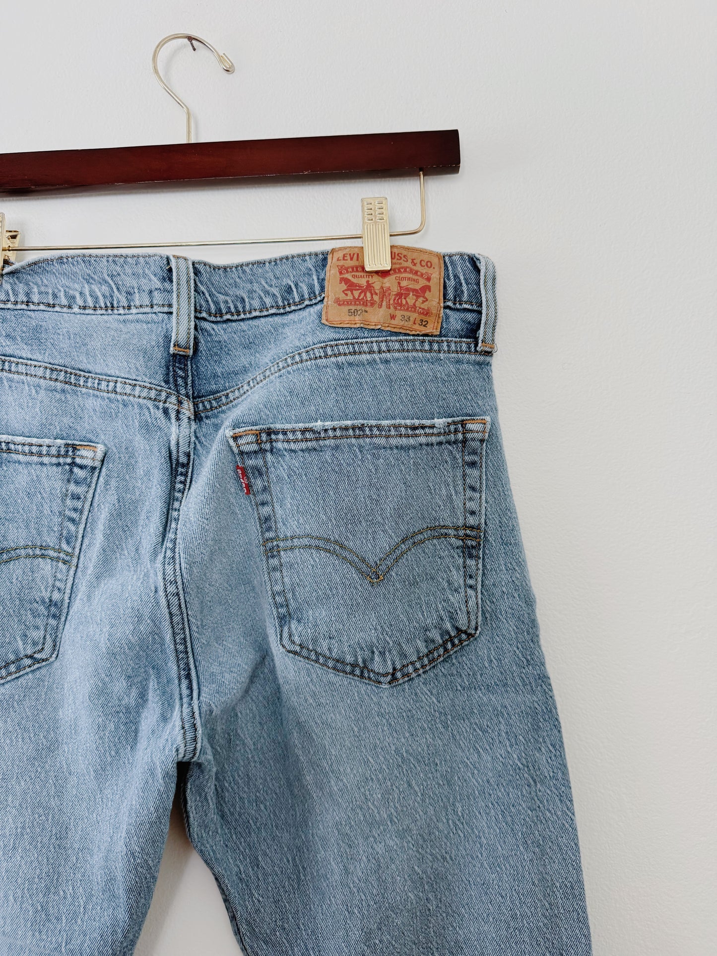 Levi 502s (33x32)