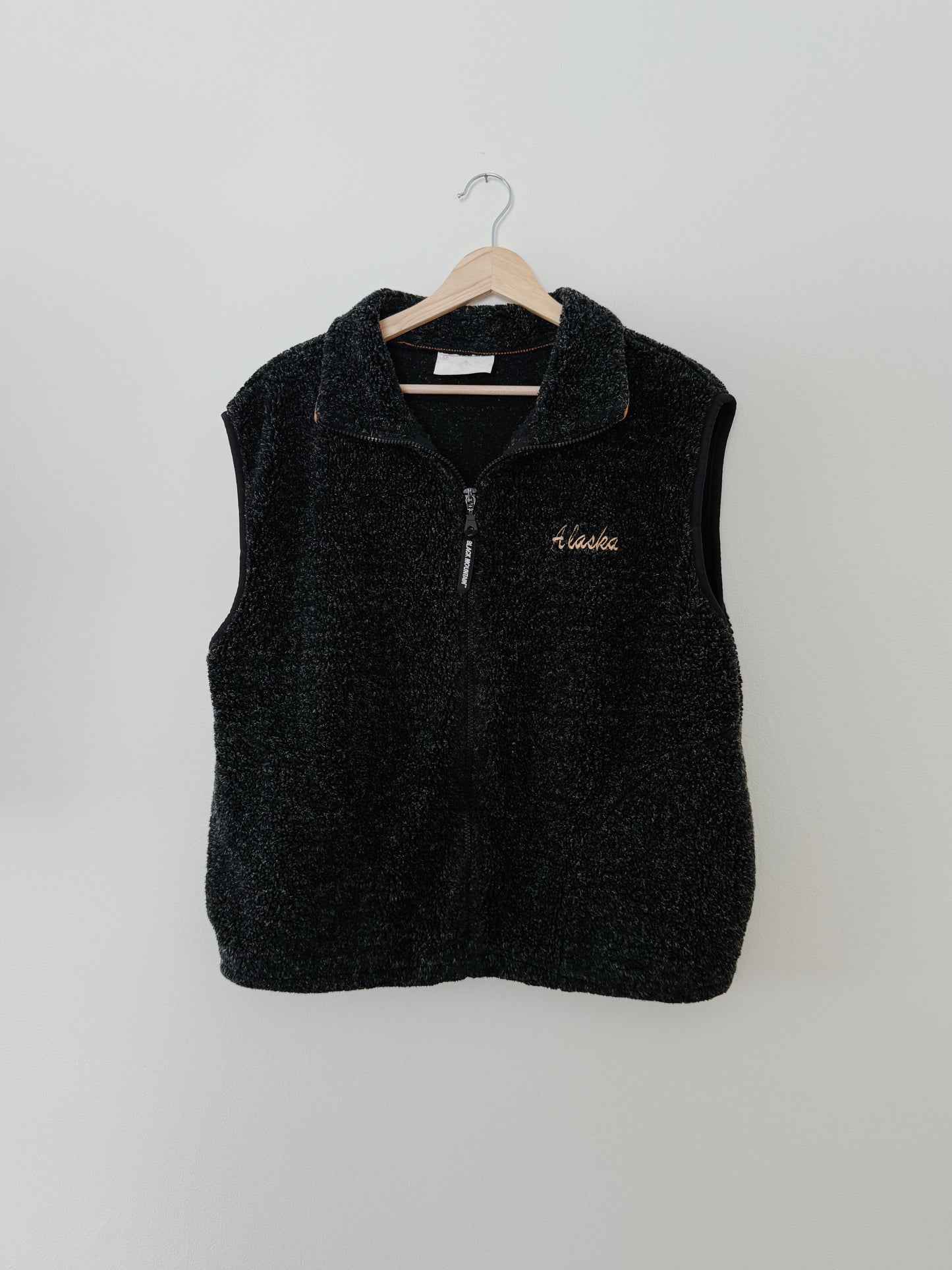 Black Mountain Alaska Vest (M)