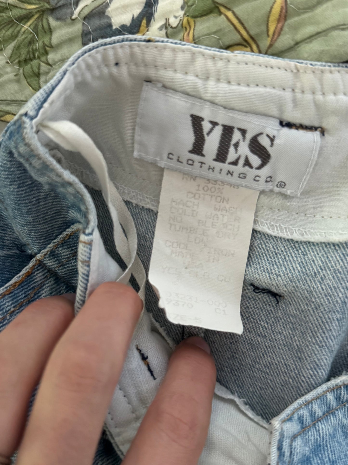 Vintage Denim Skirt (24x19)