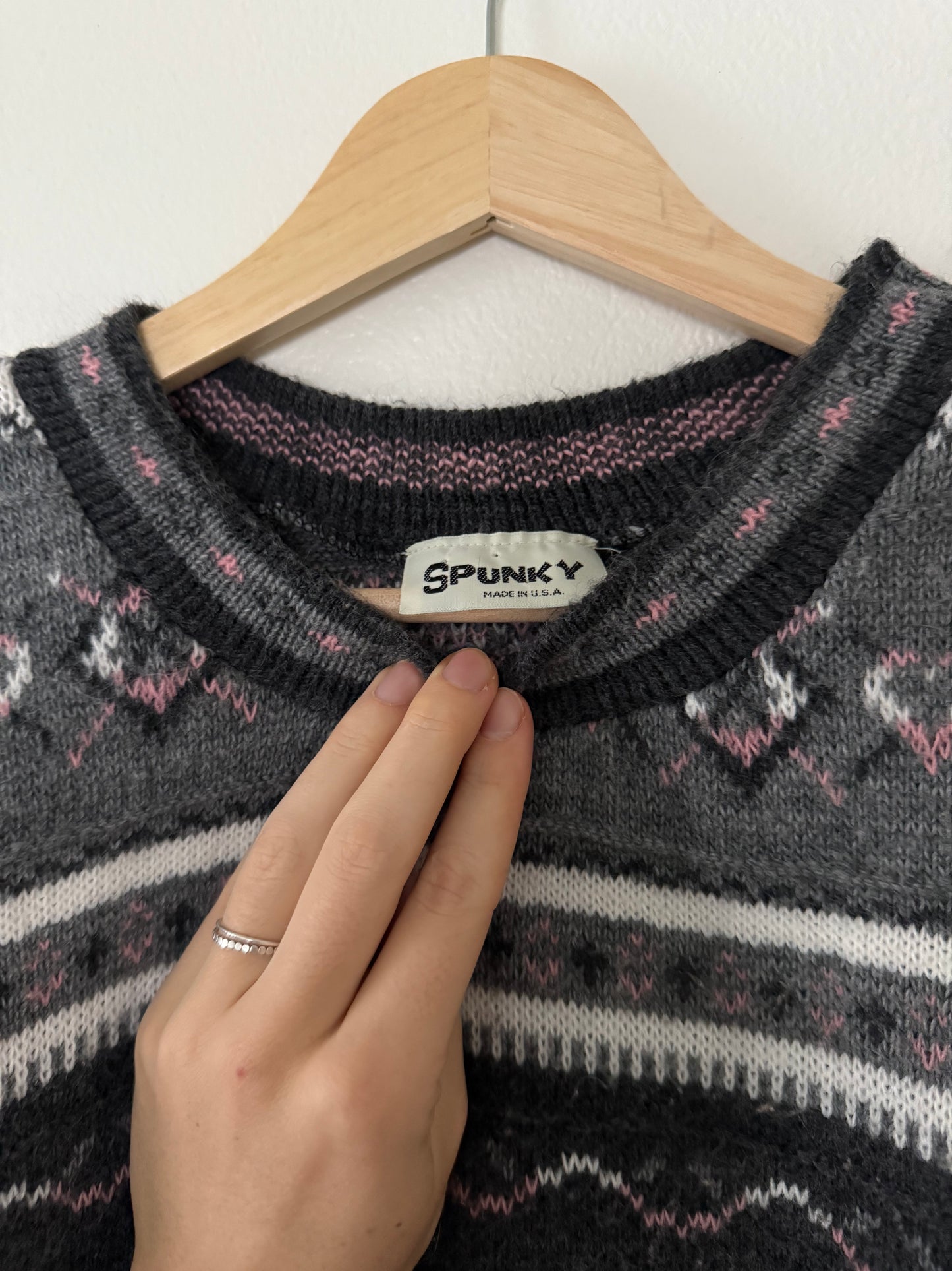 Vintage Patterned Sweater (S)