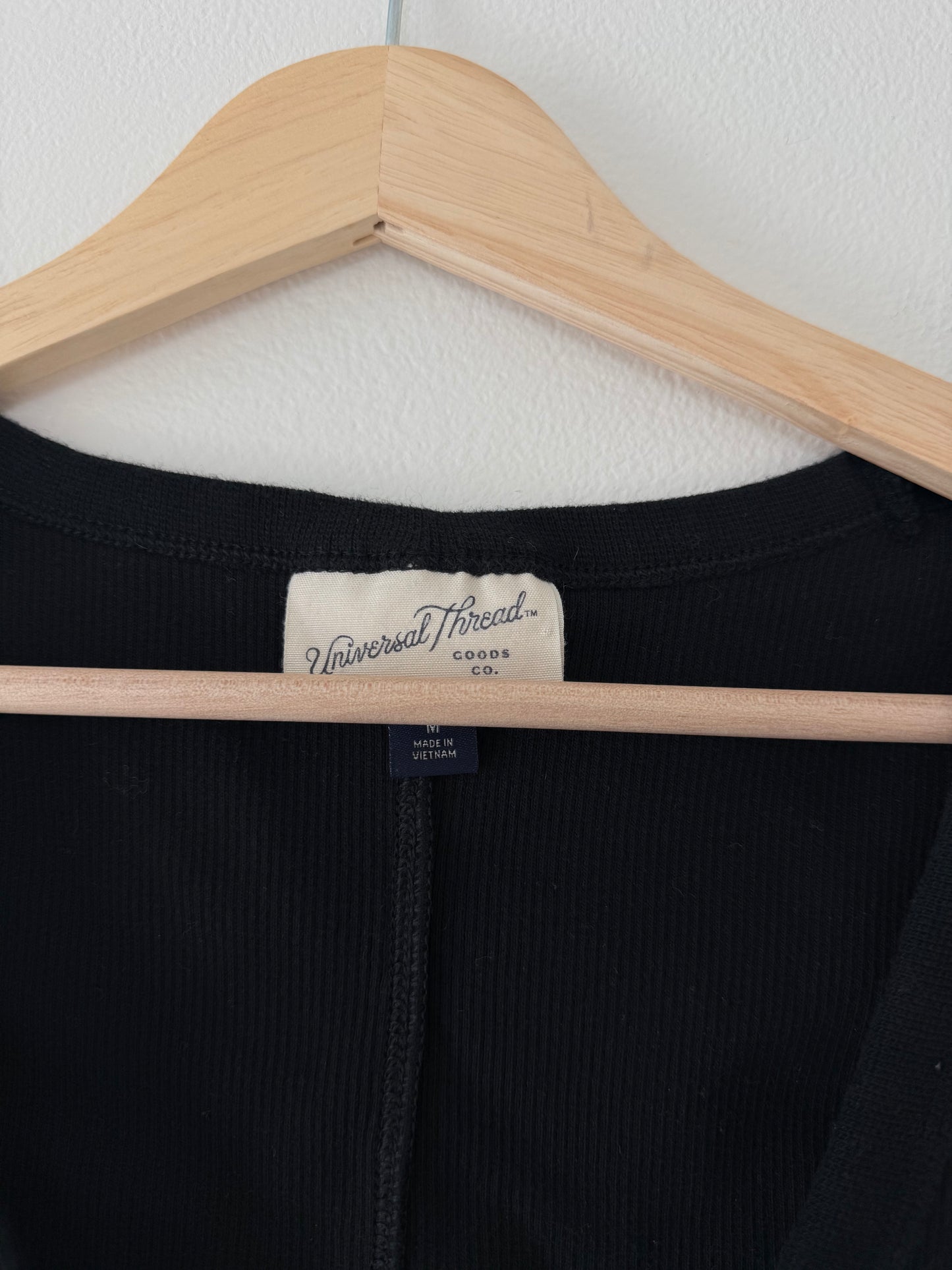 Black Scoop Tank (M)